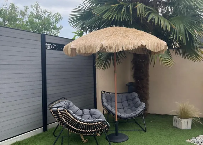 Prázdninový dům Elegante Maison Circuit Des 24h00 Du Mans Le Mans